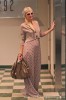 paris hilton shops 160311