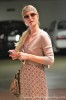 paris hilton shops 160311