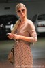 paris hilton shops 160311