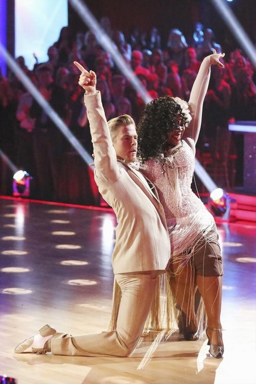 Amber Riley Dancing With the Stars Jazz Video 11/18/13