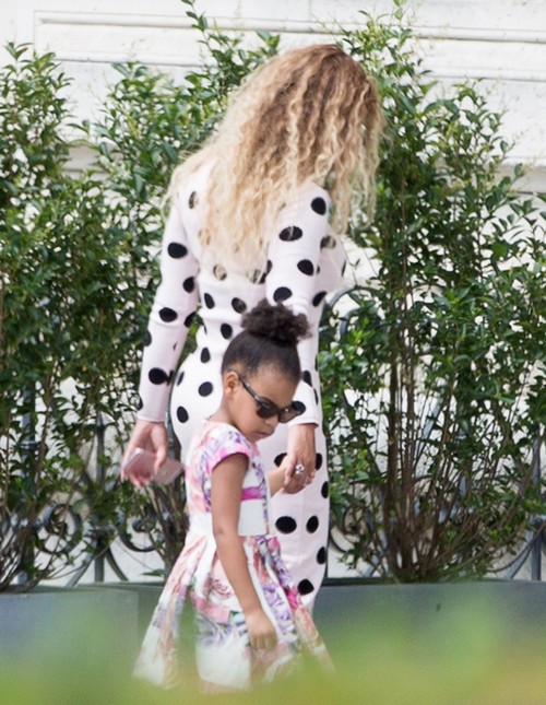 52133238 Singer Beyonce and her husband Jay-Z enjoy lunch at Loulou restaurant in the Tuileries's garden with their daughter Blue Ivy in Paris, France on July 26, 2016. Beyonce was rocking a tight polka dot covered dress which showed off her curvy physique during the outing. FameFlynet, Inc - Beverly Hills, CA, USA - +1 (310) 505-9876 RESTRICTIONS APPLY: USA ONLY