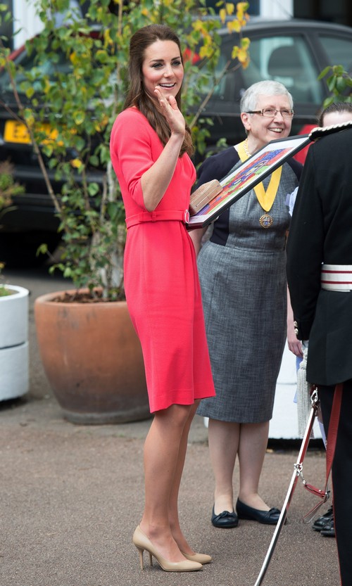 Camilla Parker-Bowles Hates Kate Middleton - Ridicules Her Funny Faces ...