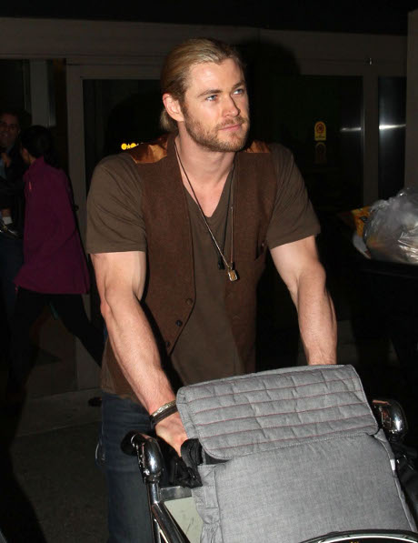 Fifty Shades of Grey: Chris Hemsworth as Christian Grey?