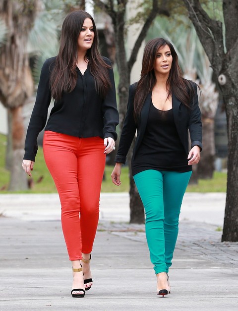 Kim Khloe Film Their Reality Show In Miami Celeb Dirty Laundry