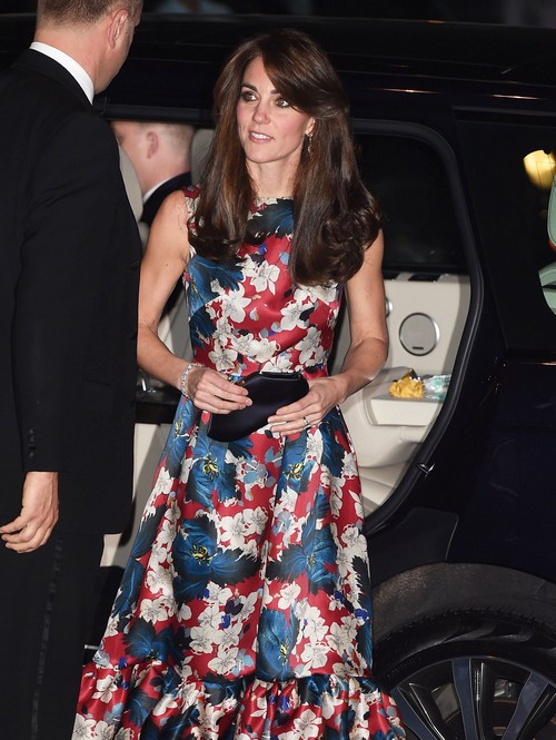 Kate Middleton Sheer Braless Dress Sends Message to Queen Elizabeth ...