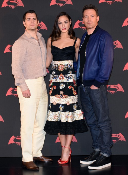 Henry Cavill e sua namorada Tara na premiere em Londres de Batman Vs  Superman! #AlwaysHenryCavillBrasil