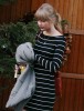 Taylor Swift Flies To London To Win Harry Styles Back, Desperate Or Cute? 0122