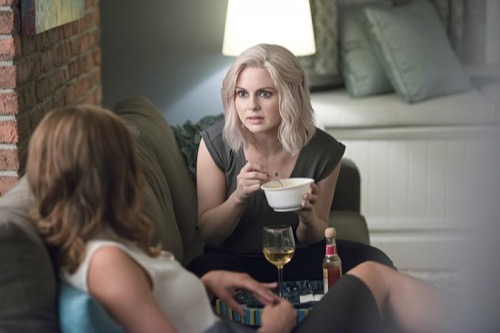 iZombie Recap 10/27/15: Season 2 Episode 4 "Even Cowgirls Get the Black and Blues"