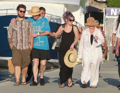 Sharon Osbourne And Ozzy Osbourne Split? Couple Living Separate Lives 0414