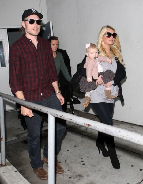 Jessica Simpson Rushing To Get Married Before Second Baby Born! 1220