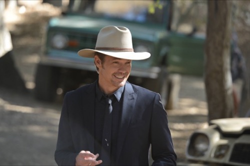 Justified Recap - New Bad Dudes in Town Season 6 Episode 2 "Cash Game"