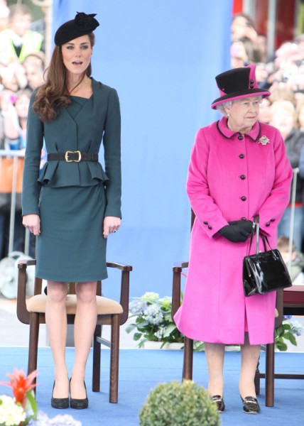 Kate Middleton's Family Royally Shunned, Won't Get Titles After All! 0201