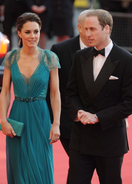 Kate Middleton, Prince William Choose Baby Names - Buy Domains, Reserve Twitter Accounts? 0128