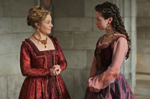 Reign Recap - Mary and Conde Heat Things Up: Season 2 Episode 16 ...