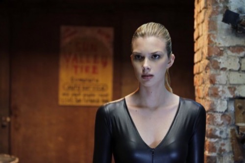 Stitchers Recap 6/9/15 Season 1 Episode 2 "Friends in Low Places"