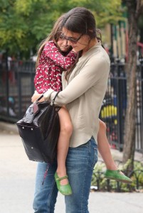 Suri Cruise Crushed Tom Cruise Ditched Her On First Day Of School ...