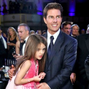 Tom Cruise Finally Finds Time To Talk To Daughter Suri In A Video Chat ...