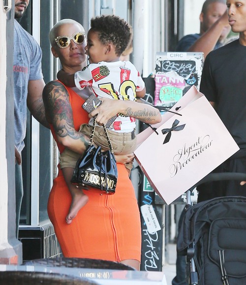 Amber Rose Wants to End Drama with Khloe Kardashian: Kylie Jenner Says Never?