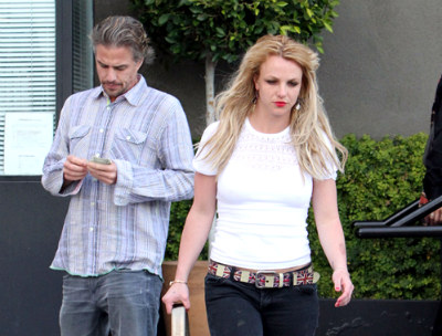 Is Britney Spears Cheating On Jason Trawick? | Celeb Dirty Laundry