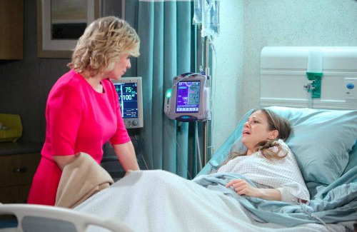 days-our-lives-kayla-ava-hospital