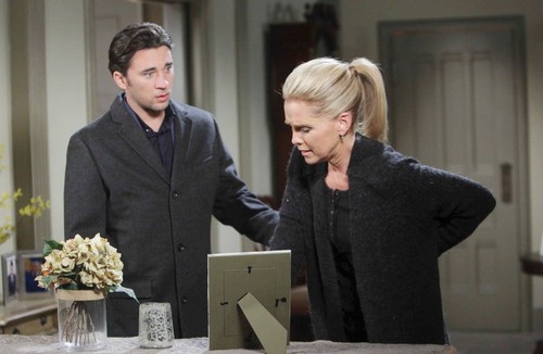 Days of Our Lives Spoilers: Hope's Murder Confession – Jennifer’s Unbearable Pain, Drug Addiction – Kayla and Ava Face Off