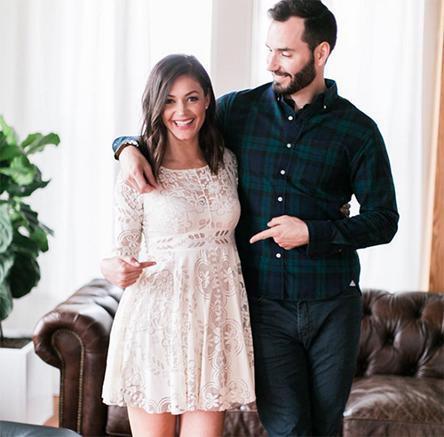 Bachelorette Desiree Hartsock Pregnant – First Baby For Former Bachelor Star And Husband Chris Siegfried