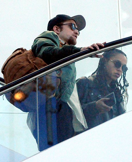 FKA Twigs Controlling Robert Pattinson: Purposely Avoiding Kristen Stewart At New York Film Festival