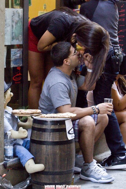 Jersey Shore S Sammi Giancola And Ronnie Ortiz Magro Kisses
