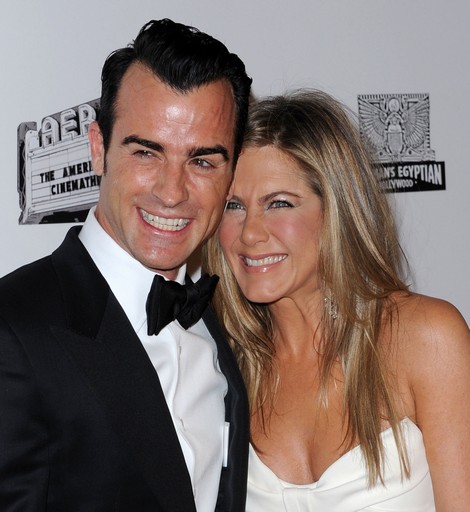 Jennifer Aniston and Justin Theroux Both Love Plastic Surgery, Botox, Yet Continue To Claim That They're Au Naturel