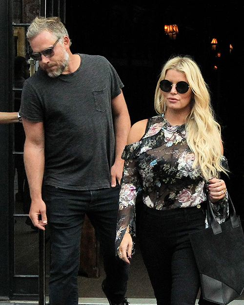 Jessica Simpson's Husband Eric Johnson Jobless And Lazy: Couple To