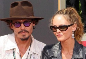 Johnny Depp cheating on Vanessa Paradis? And Other News | Celeb Dirty