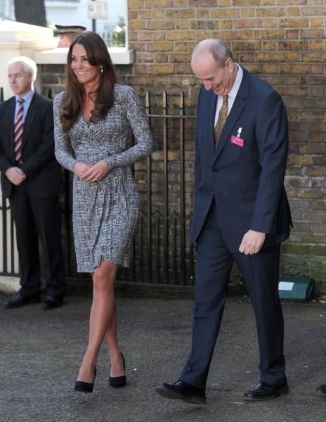 Kate Middleton Faking Out Media? Duchess Delivering At Different ...