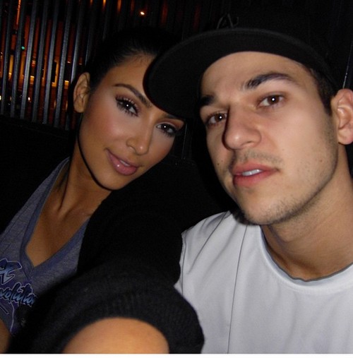 Rob Kardashian Furious Over Kim Kardashian Sibling Selfies: Planning Tell-All Interview On Divorce Stories To Ruin Kimye