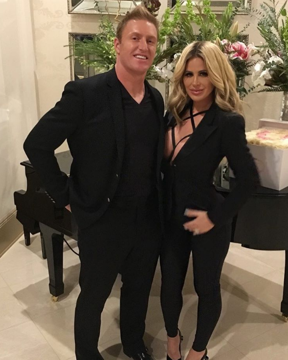 Kelly Ripa Permanent Co-Host: Kim Zolciak Demands Andy Cohen Force ‘Live!’ To Hire Kroy Biermann?