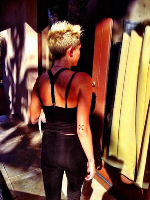 Miley Cyrus New Kat Von D Tattoo