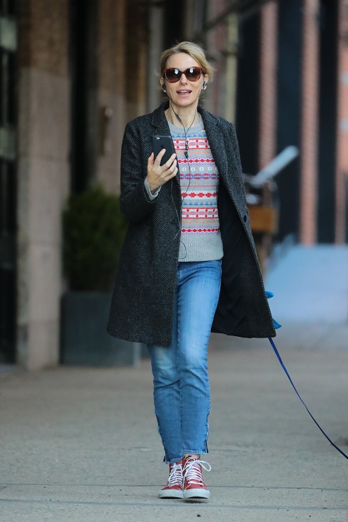 Naomi Watts Doing Well With Liev Schreiber Break-Up: See Happy Dog Photos