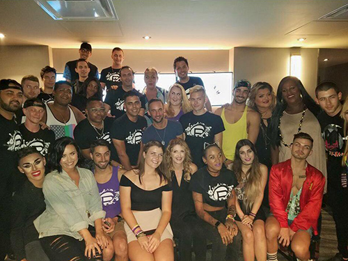 Demi Lovato, Nick Jonas Extend VIP Concert Treatment To Orlando's Pulse Nightclub Staff - Tribute For Victims (PHOTOS)