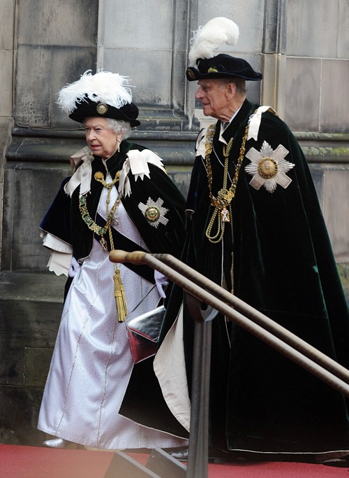 Queen Elizabeth Warns Scotland To 'Think Carefully' About Scottish Independence Referendum - Threat or Advice?