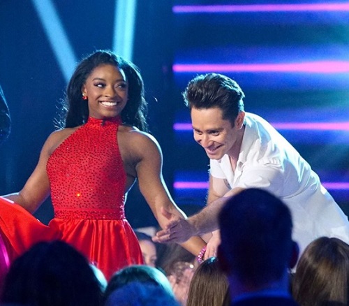 'Dancing With The Stars' Spoilers: Fans Upset Over Shock Elimination - Why Was Simone Biles Voted Off?