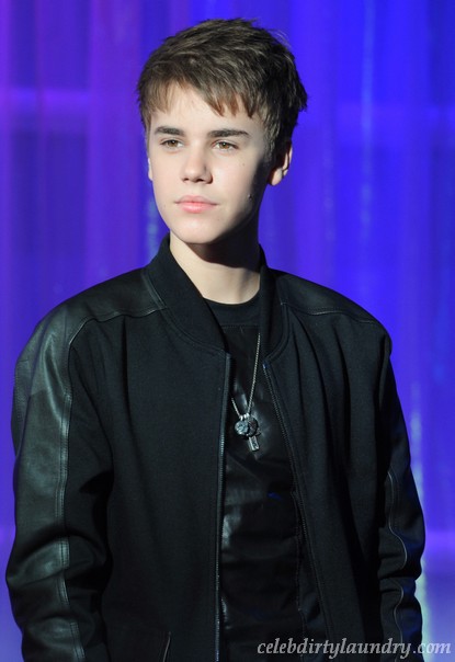 Justin Bieber Unveils Madame Tussauds Wax Statue - Photos | Celeb Dirty ...