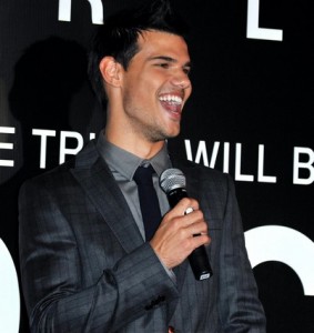 Taylor Lautner Reveals Addiction 